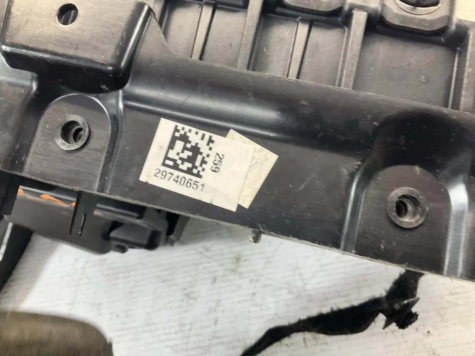 Guantera de almacenamiento para tablero inferior derecha Smart Fortwo Cpe 16-19 Foto 3 de 4