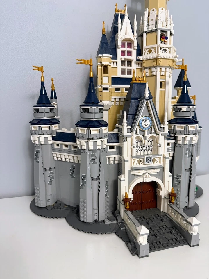 LEGO Disney: El Castillo Disney (71040) Sin Caja Juego Completo Todas las Minifiguras Foto 3 de 4