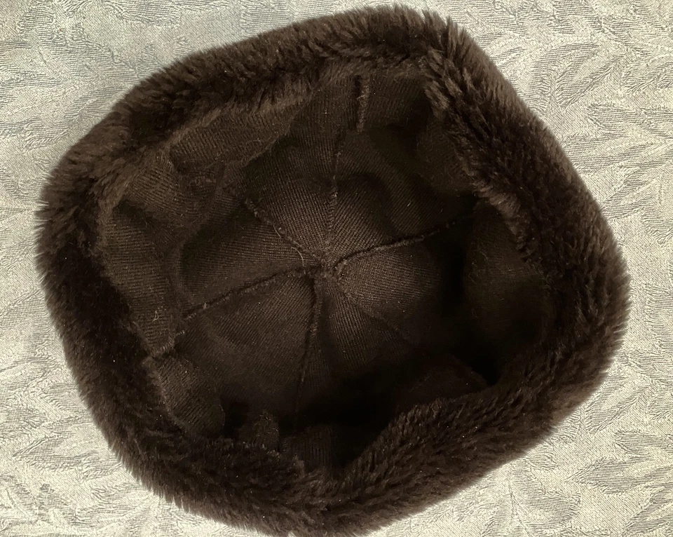 Sombrero Cloche Negro Cálido Acrílico Vellón/Piel Reversible Lavable Ala Puños Foto 3 de 4