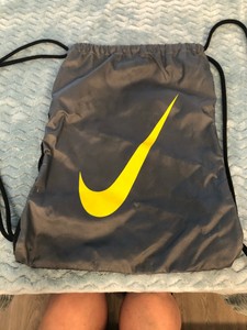 nike tote backpack