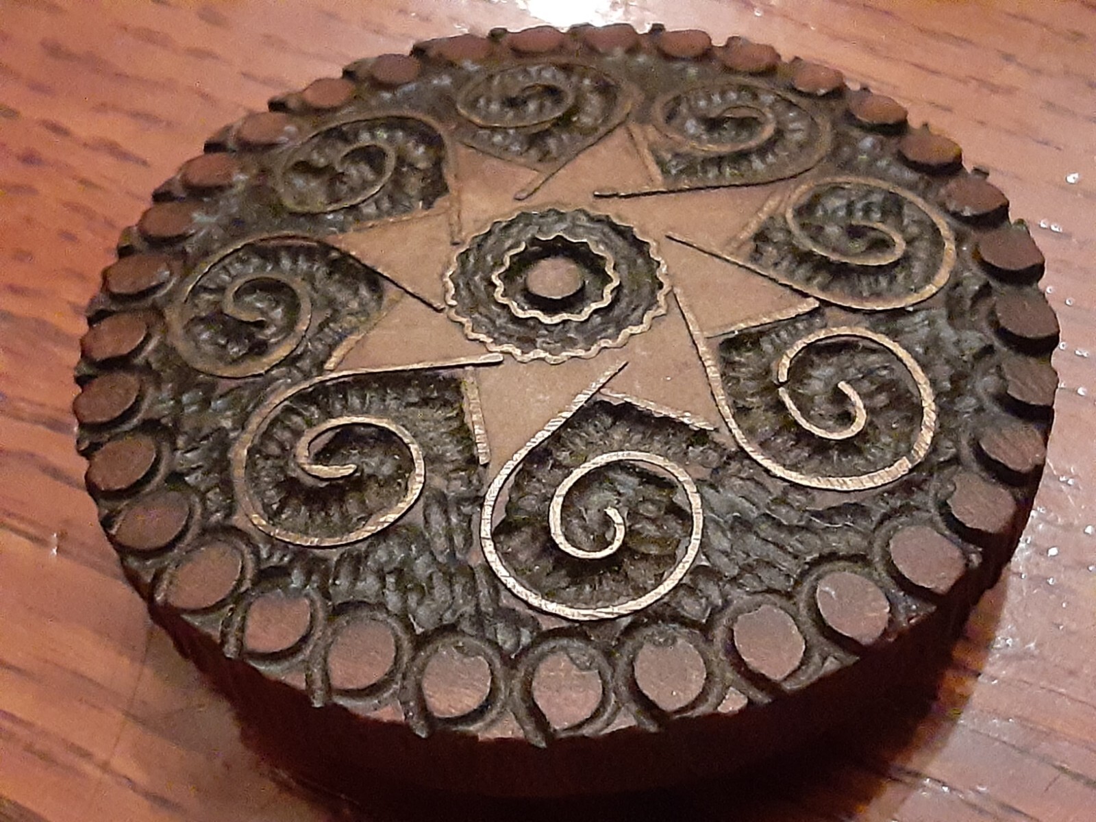 Vintage Handcrafted Carved Wood Brooch Pin Large Star… Gem