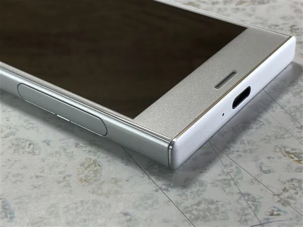 Teléfono móvil Xperia XZ1 Compacto SO-02K 32 GB Docomo blanco plateado popular Android Foto 3 de 4
