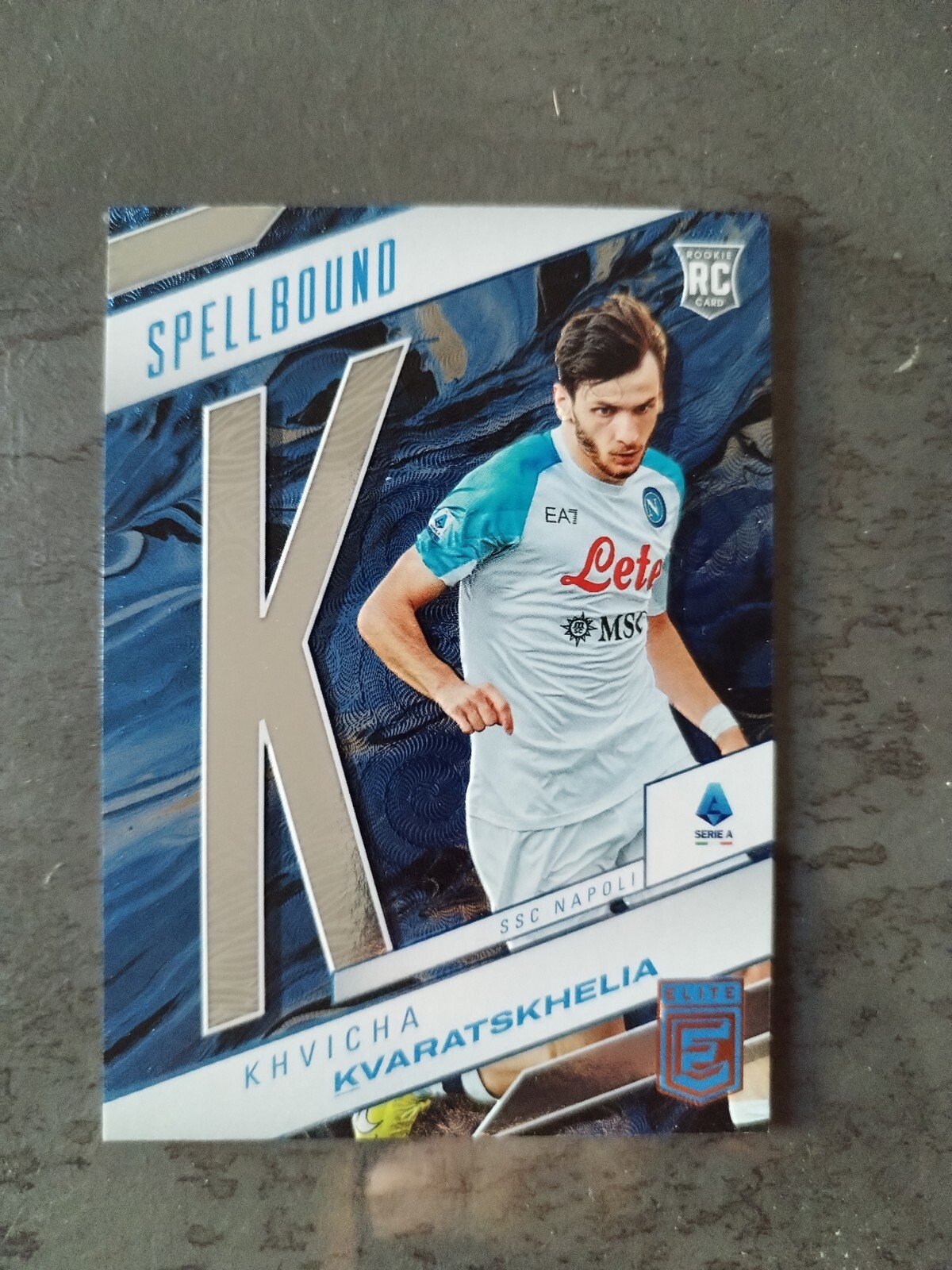 Foto 1 di 10