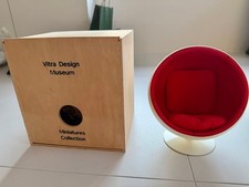 Chaise boule Vitra Design Museum Miniatures Collection 174 x 210 x 190 mm ave...