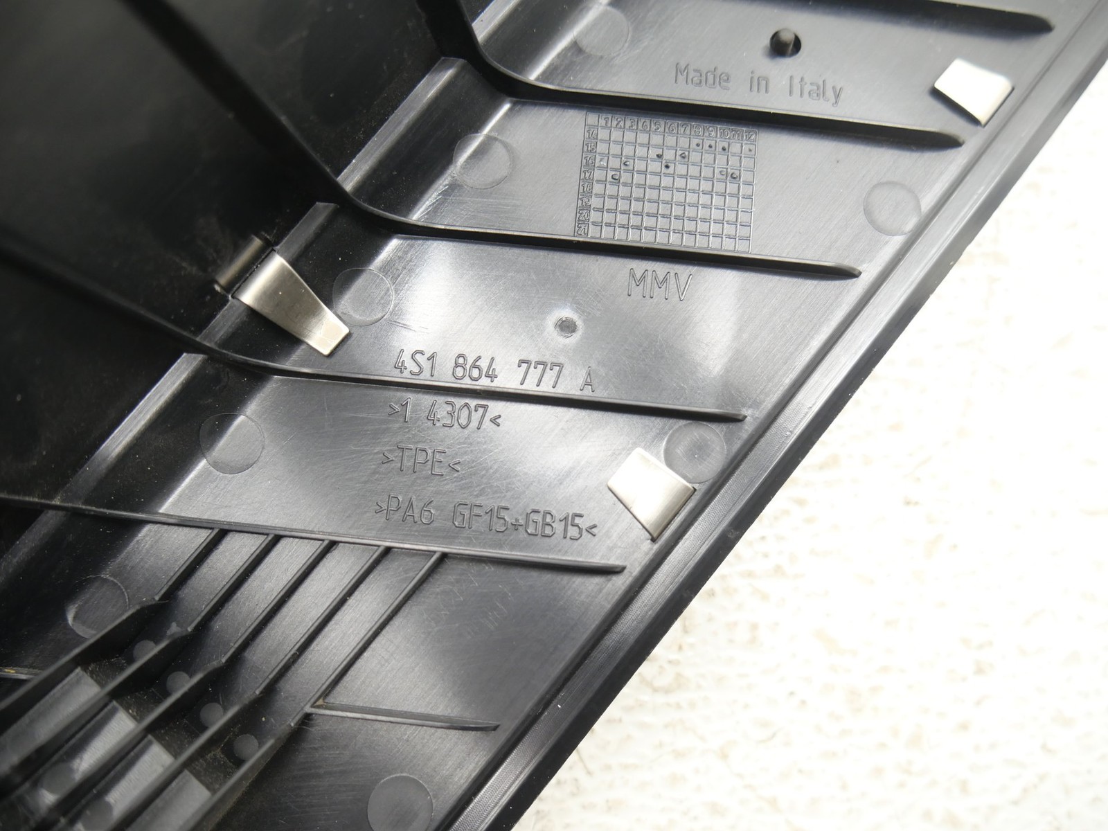 Audi R8 Spyder 2017-2023 Footrest trim P/N 4S1864777A