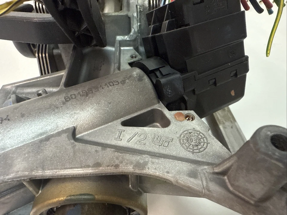 2002-2008 MINI COOPER STEERING COLUMN FLOOR SHIFT W/IGNITION SWITCH ASSEMBLY OEM - Image 4 of 4