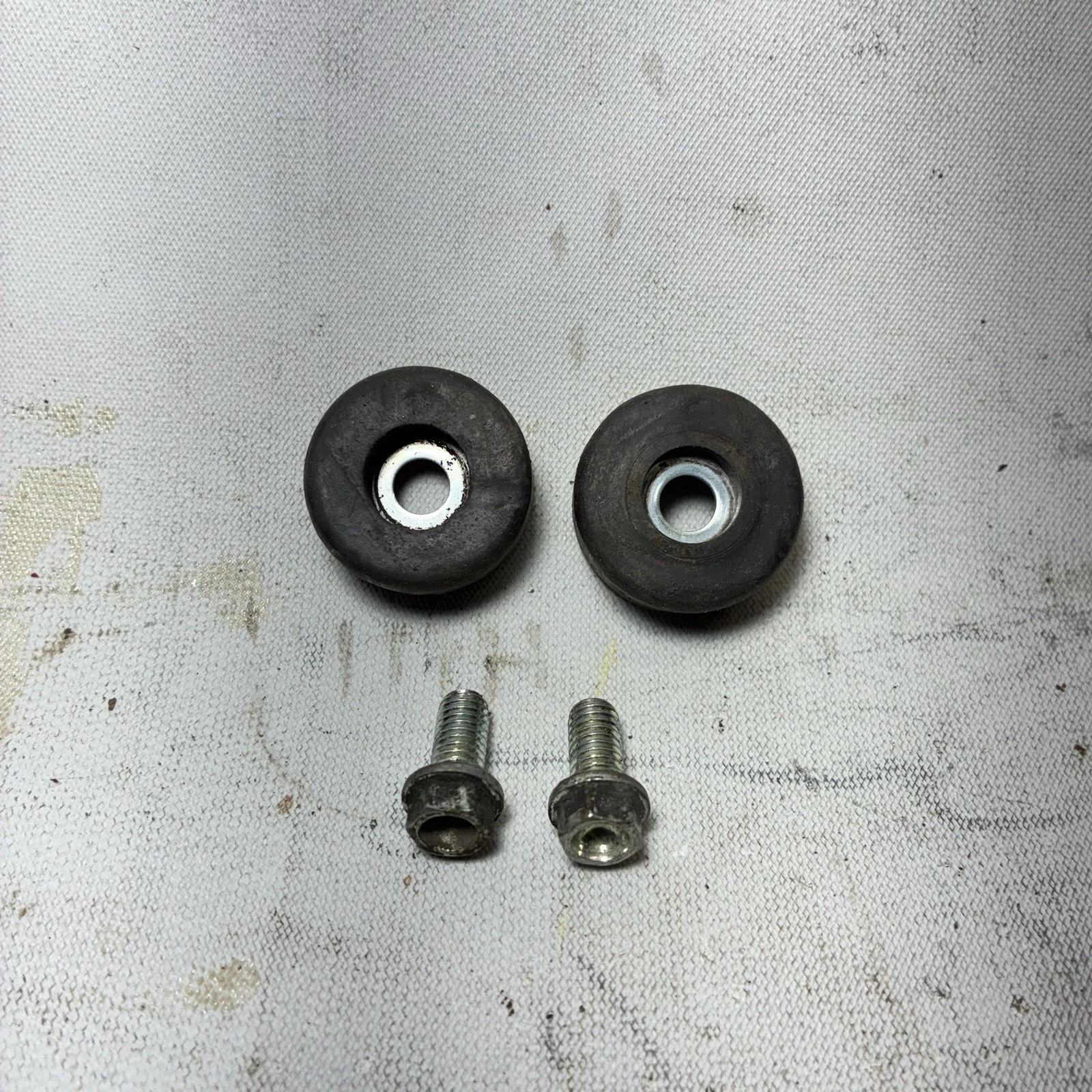 OEM KTM 1998 Tank Roller Mount & Bushing Set 125 250 SX EXC Rubber
