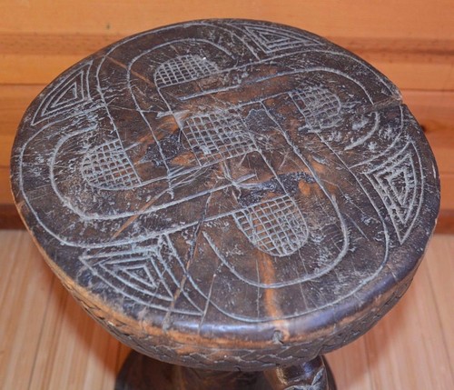 Figura antigua taburete de madera africana Kuba tallada a mano diseño geométrico Congo África - Imagen 7 de 11