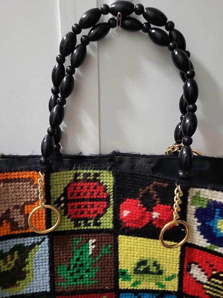 Cartera de colección años 70 punta de aguja retazos abeja hongo rana negra Foto 3 de 4