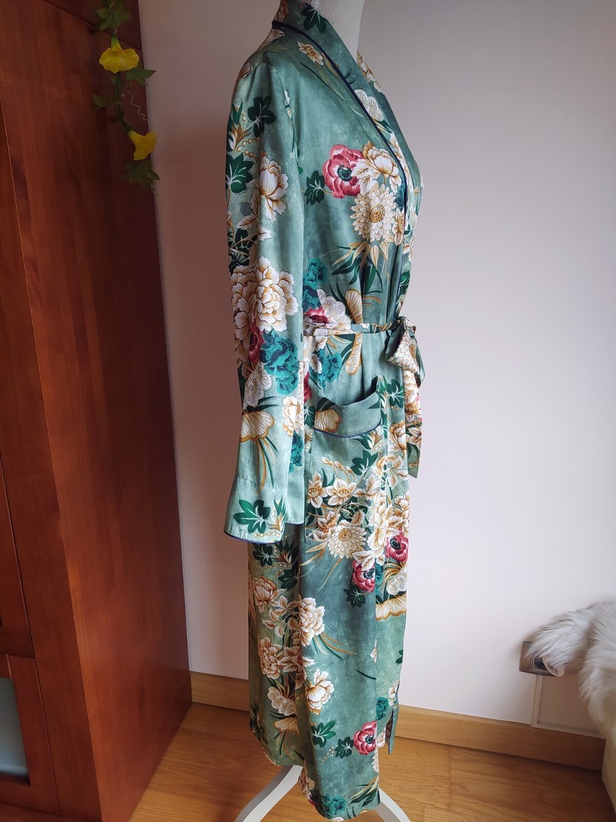 ZARA ICONIC GREEN FLORAL PRINTED ORIENTAL SILKY BELTED KIMONO SIZE