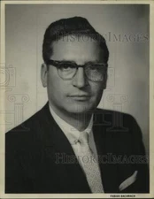 1866 Press Photo Vincent J. Micel, Kennedy's, Boston, Massachusetts - tua41449