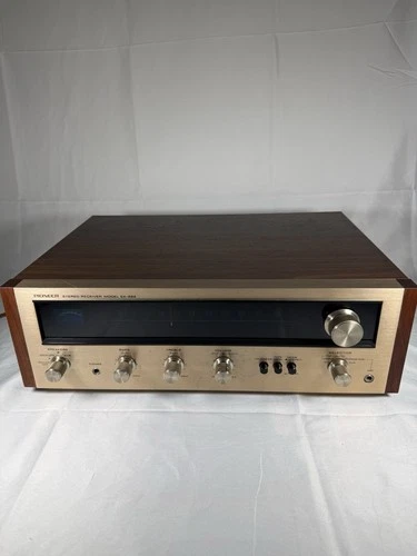 Vintage Pioneer SX-424 Stereo Receiver - VERY Clean & TESTED!