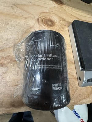 Mack 21938497 Coolant Filter