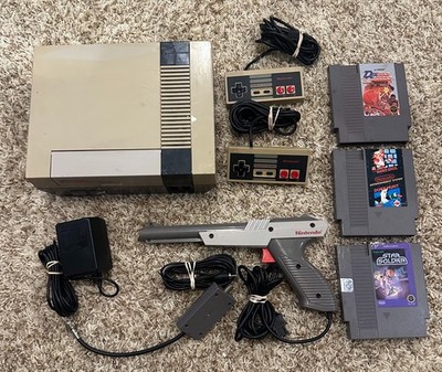 Original Nintendo NES Console Bundle 2 Controllers & 3 Games - All Tested Works