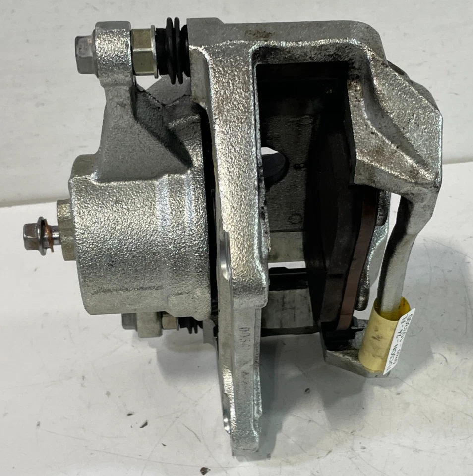 Pinza de freno delantera izquierda lado conductor hyundai tucson 2022-2025 con pastillas # 103300 Foto 4 de 4