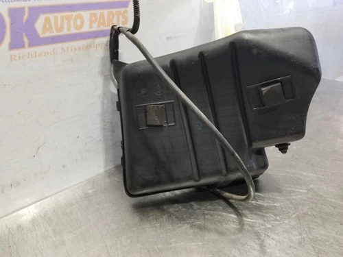 99 1999 CHEVY TAHOE WINDSHIELD WASH JUG RESERVOIR - Picture 7 of 12