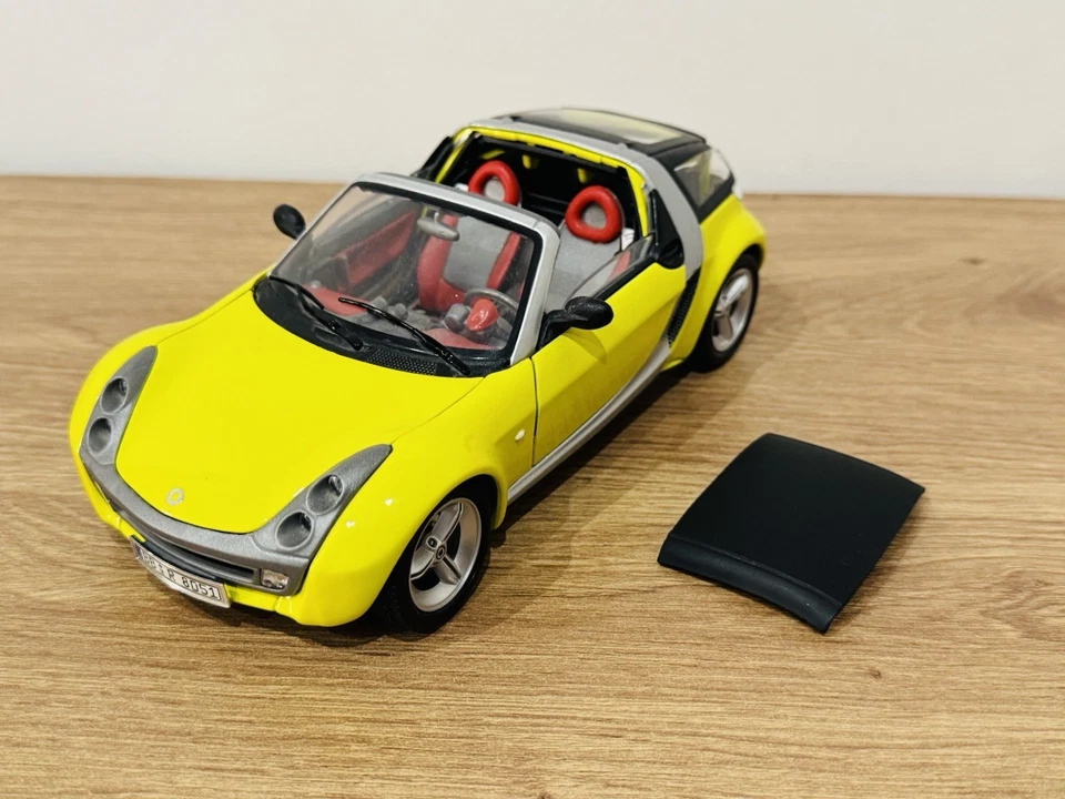 Smart Roadster Coupe 1/18 (SUPER RARE Coupe version) - Immagine 2 di 4