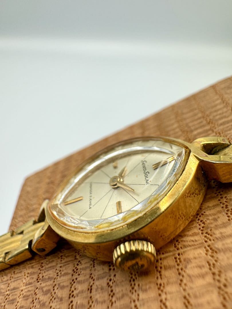 Seiko Diashock 1000-7000 Analog Manual Women Solar Aegp Seiko Diashock 1000-7000 Analog Manual Women Solar Aegp