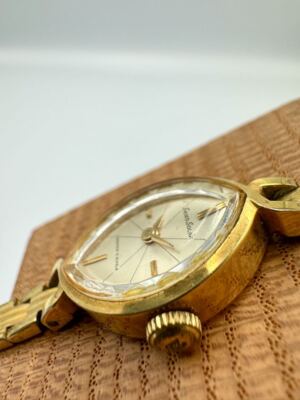 Seiko Diashock 1000-7000 Analog Manual Women Solar Aegp Seiko Diashock 1000-7000 Analog Manual Women Solar Aegp