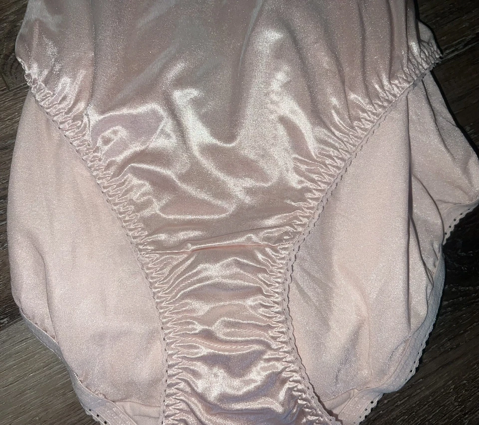 Ropa interior Vanity Fair radiante para mujer de corte alto bragas 3 pares mezcla de nailon (B) ~ 3XL Foto 2 de 4