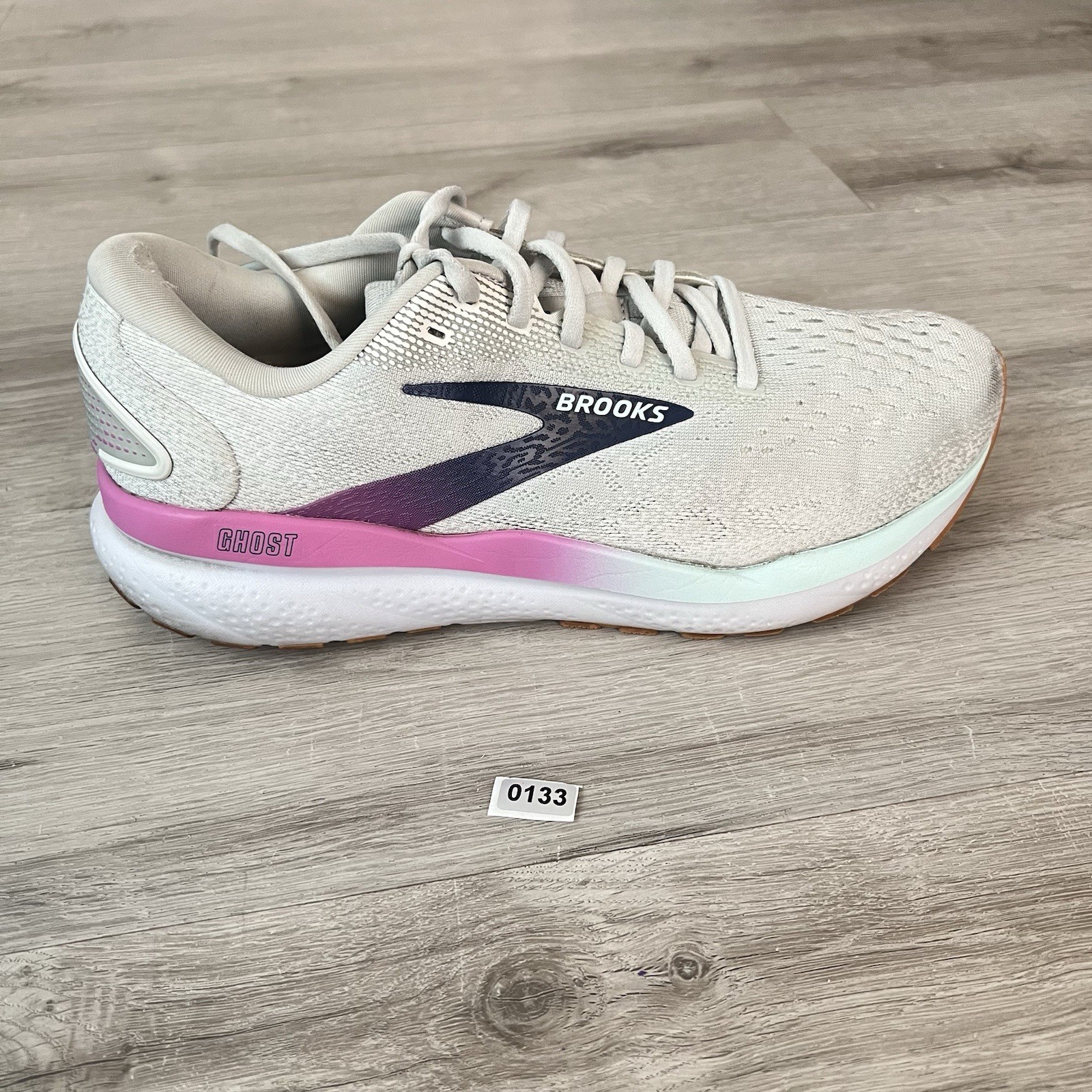 Brooks Ghost 16 Women’s Running Shoes Gray Pink Size 10 D Wide