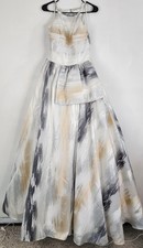 Jovani NWT Womens Beautiful Ball Gown MSRP 850 Size 6 Multi Layered Read Below