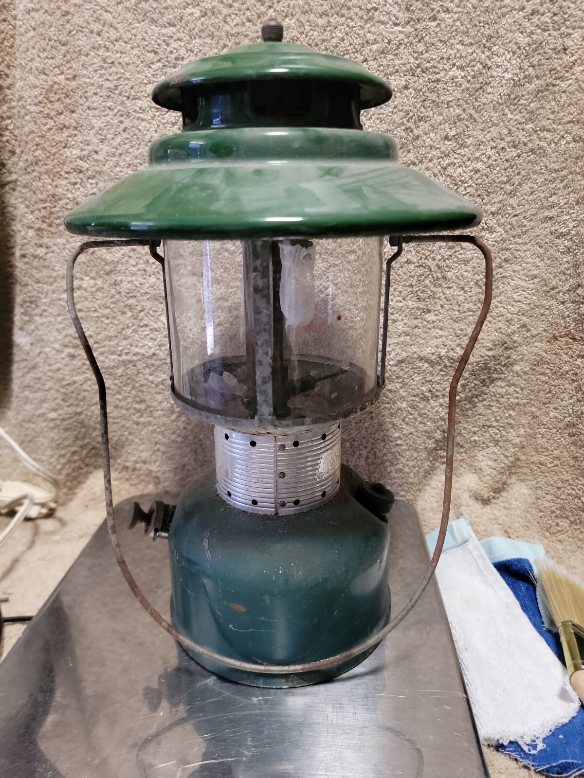 Vintage 1970 Coleman Big Hat Oil Lantern 228F Pyrex Glass Dual