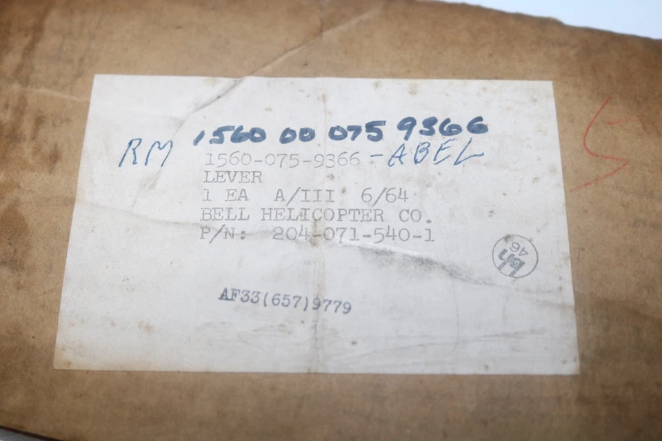 NOS Bell UH-1 204 205 直升机手动控制杆 PN 204-071-540-1 — 第 3/3 张图片