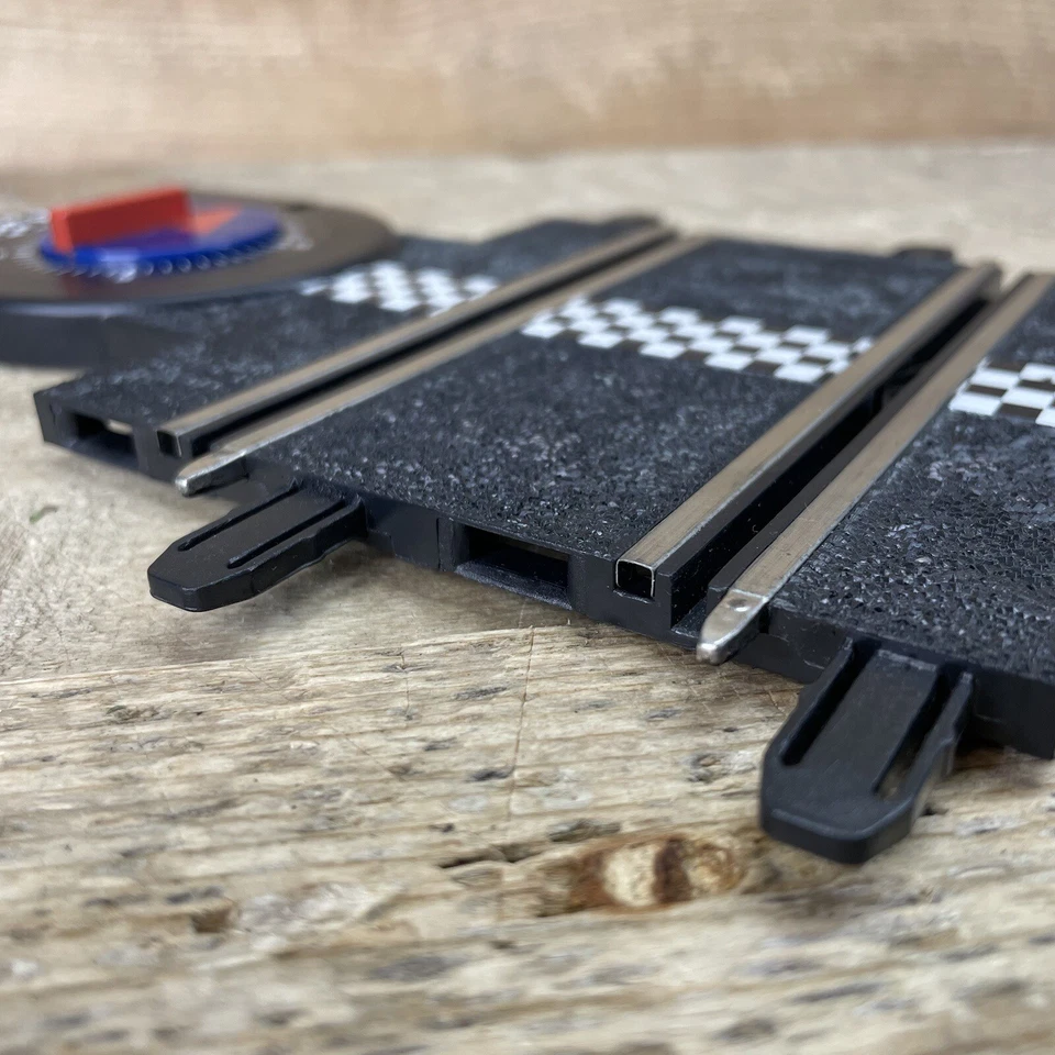 SCX Compact 2007 1:43 contador de vueltas de pista - 4,5" - probado funcionando en muy buena condición Foto 3 de 4