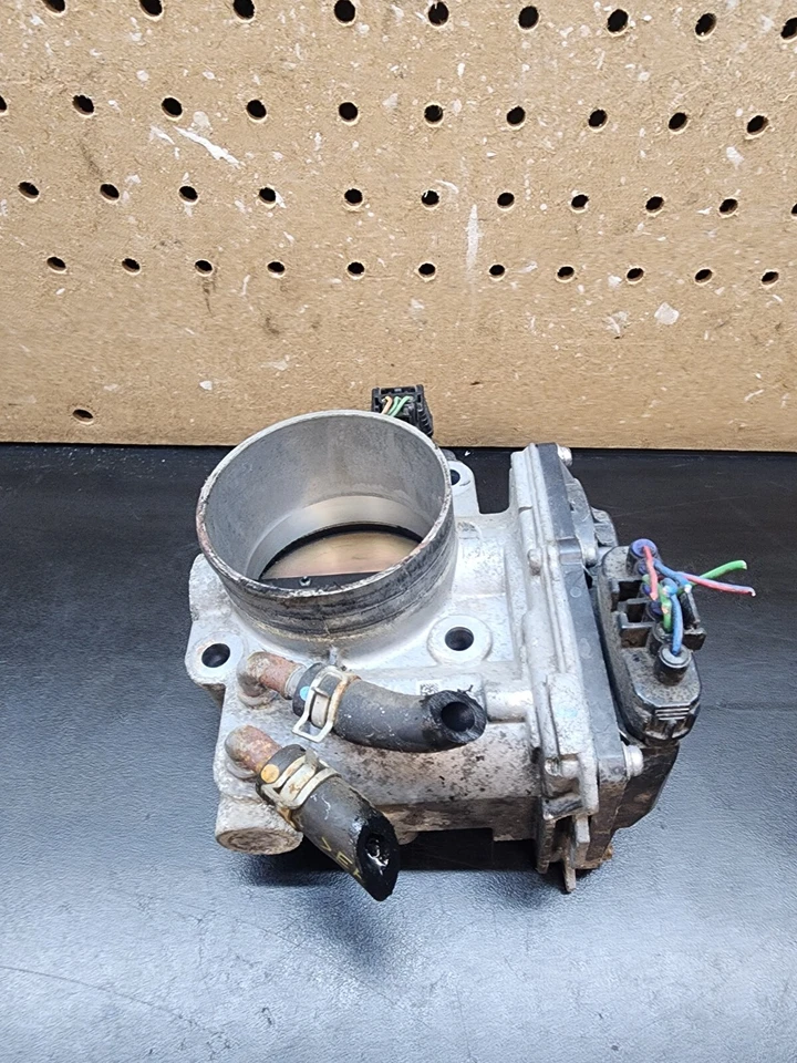 Cuerpo del acelerador Honda Odyssey 3,5 L 2007-2017 / Acura MDX 3,7 L Foto 2 de 4