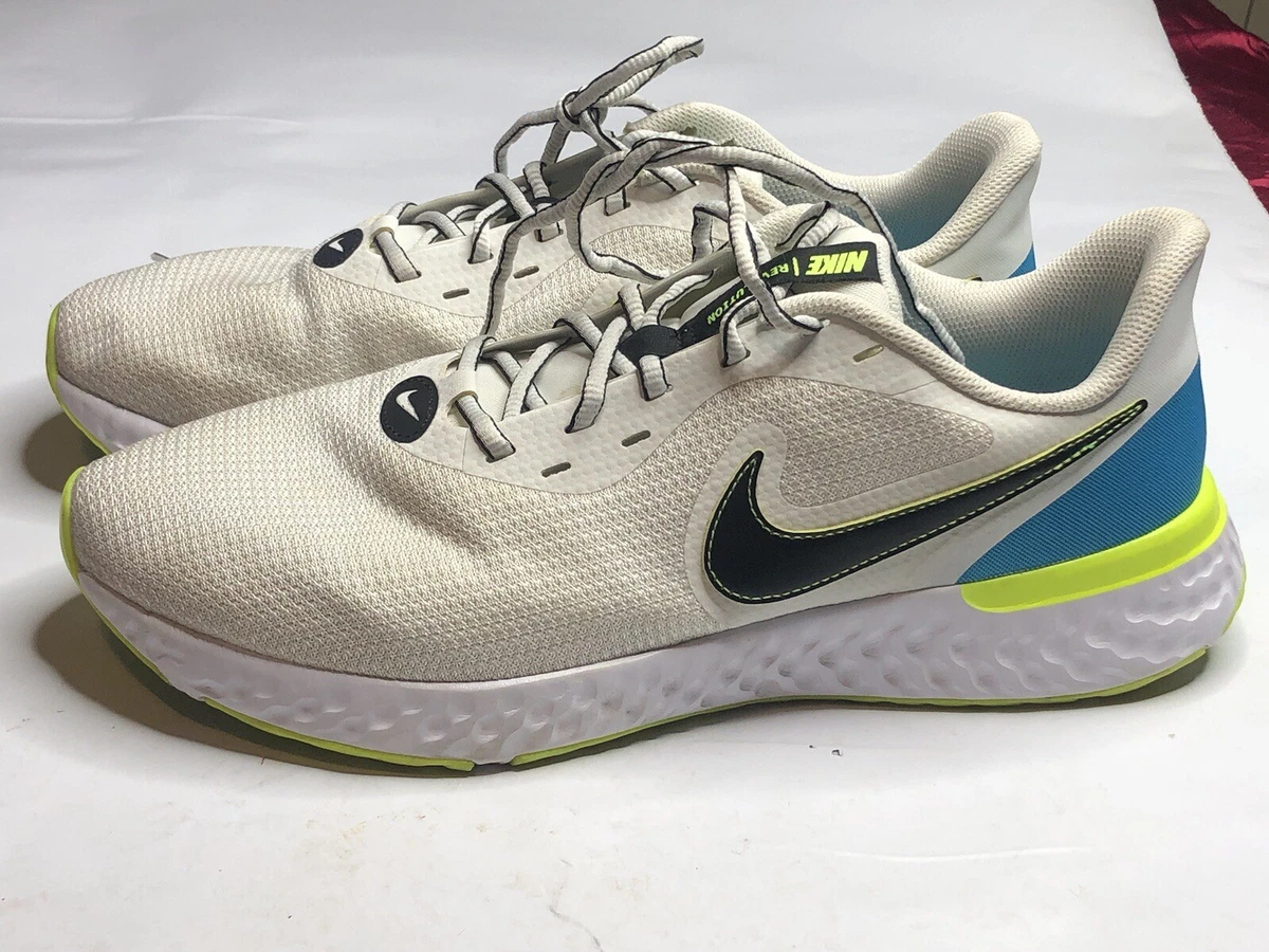 Nike Revolution 5 EXT Summit White Light Blue Fury for Sale  display picture 3
