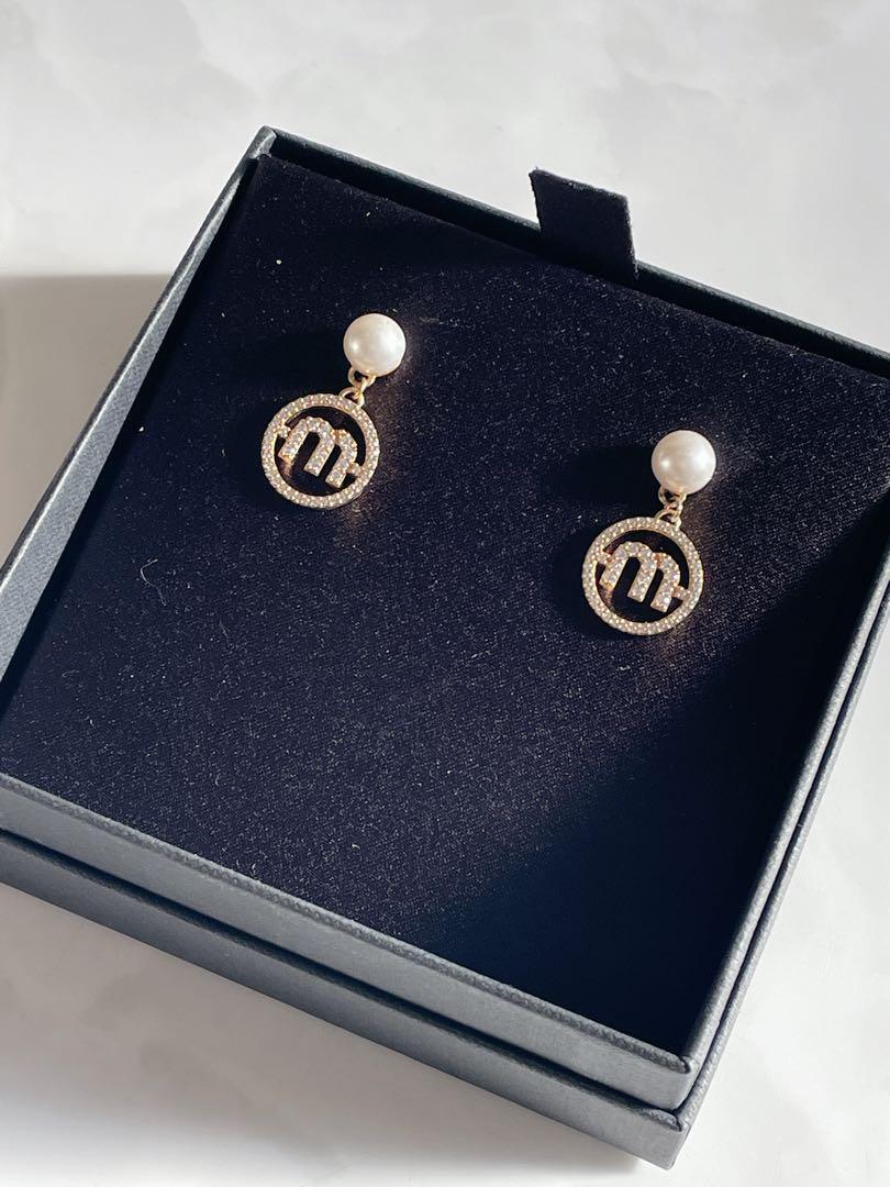 関税込!【MIU MIU】BLACK AND GOLD L EARRINGS MIUMIU Logo Pearl Earrings 5J0647 Box with Guarantee | eBay