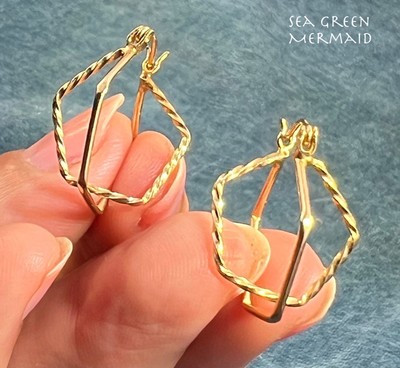 14k Gelbgold 3-D verdrehtes Seil 2 Fünfeck Kugel Ohrringe. Geometrisch
