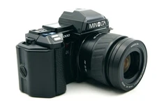 Minolta α 7000 35mm SLR Film Camera  Body & AF Zoom 35-80mm Lens - Made in Japan