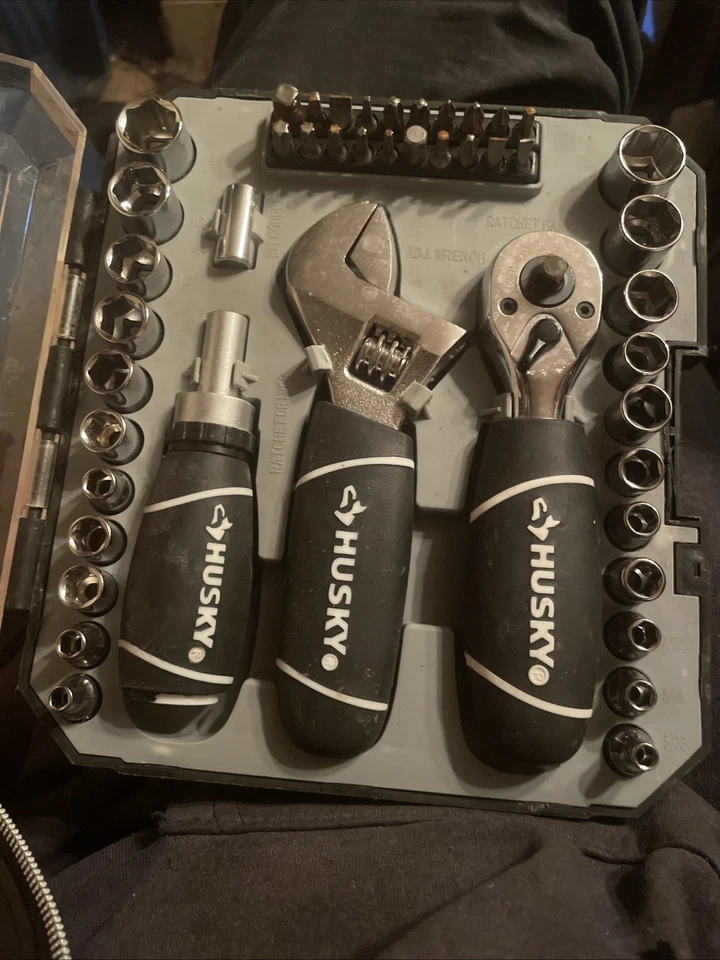 Husky 46-Piece Stubby Tools Set! Ratchet Sockets 1/4 3/8 Bits Screwd (E10034993) - Image 3 of 3