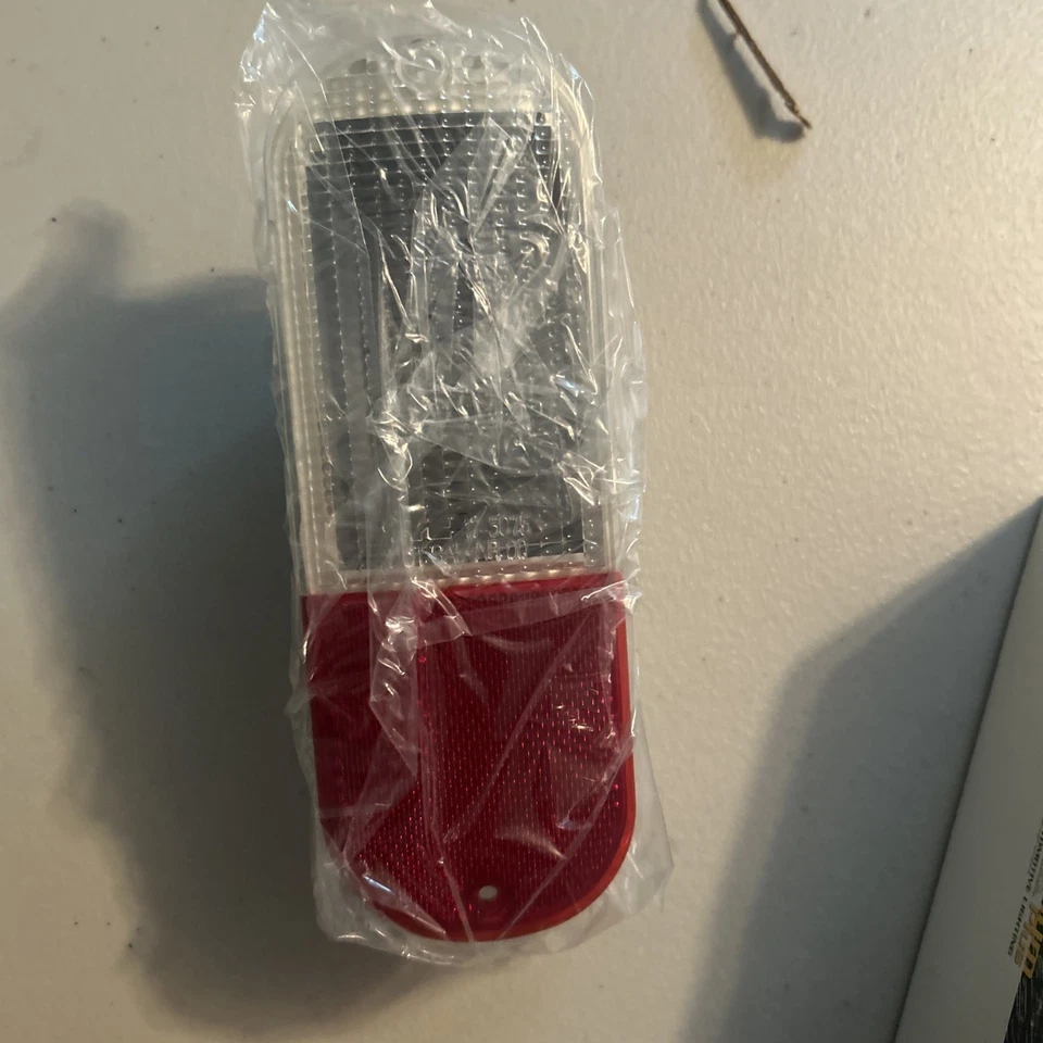 Se adapta a Chrysler PT Cruiser 2001-2005 conductor o luz trasera lateral derecha CH2882101 Foto 2 de 4