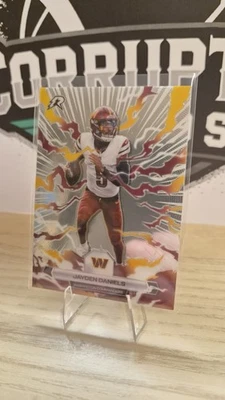 Jayden Daniels 2025 Topps Resurgence #98 Washington Commanders - Bild 1 von 2