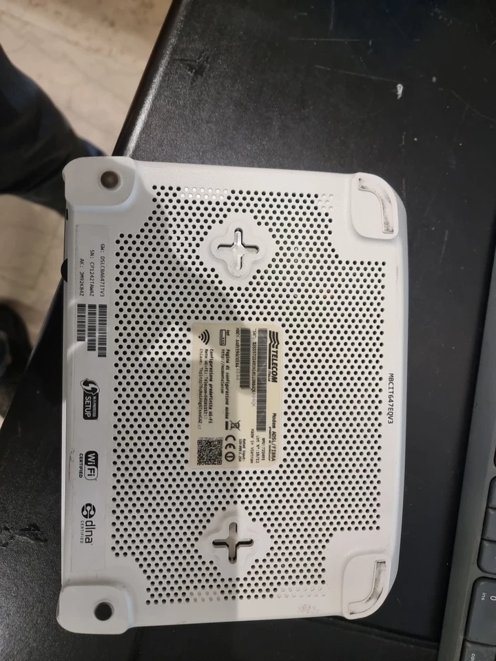 Modem Router Ultra Internet ADSL/Fibra Telecom NMU: 764738 - Immagine 4 di 4