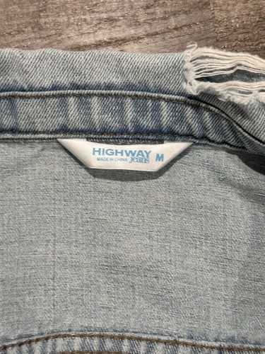 Highway Jeans Size M Womens Light Blue Distressed Button Denim Jacket 51685 - Picture 4 of 8