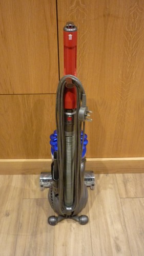 Dyson DC41 Allergy Ball vacuum cleaner , new Brushbar 6 mths wty (179/180) - Picture 4 of 12