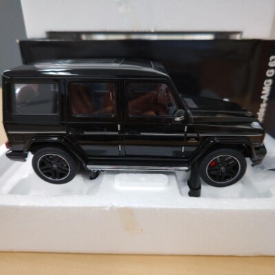 1/18 メルセデス MERCEDES-BENZ AMG G63 GLOSS BLACK 2017(ブラック