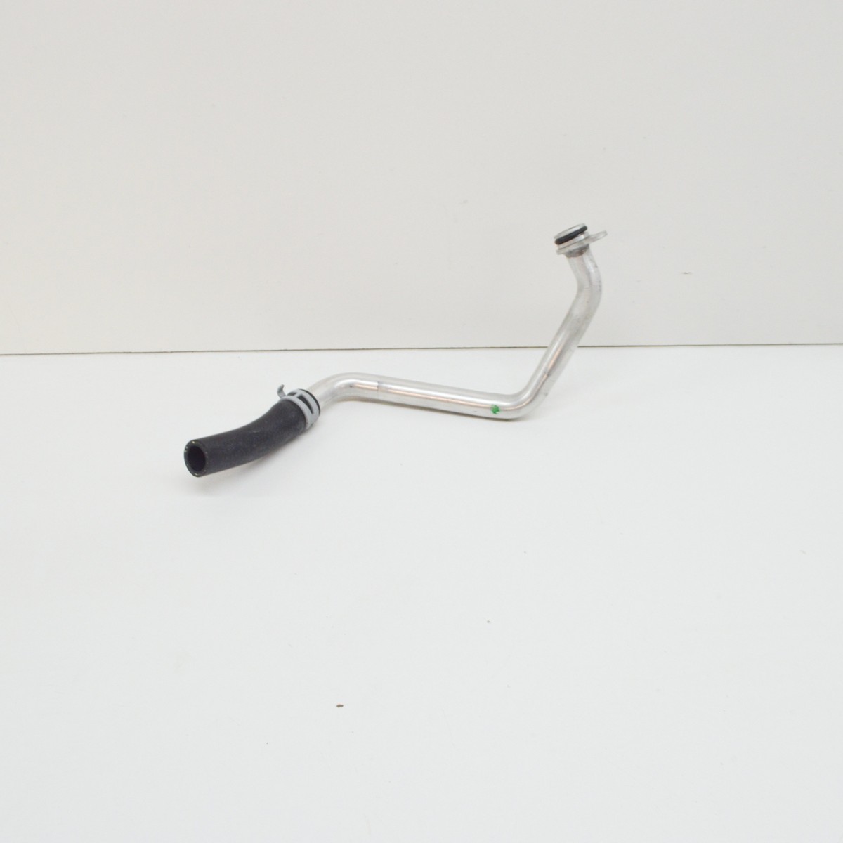 NEW MERCEDES-BENZ GLE W166 COOLANT LINE TO OIL COOLER A2762000300