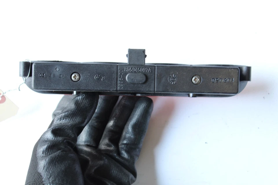 1999-2001 AUDI A4 QUATTRO ТРЕТИЙ СТОП-СИГНАЛ ЛАМПА K3455 - Изображение 4 из 4