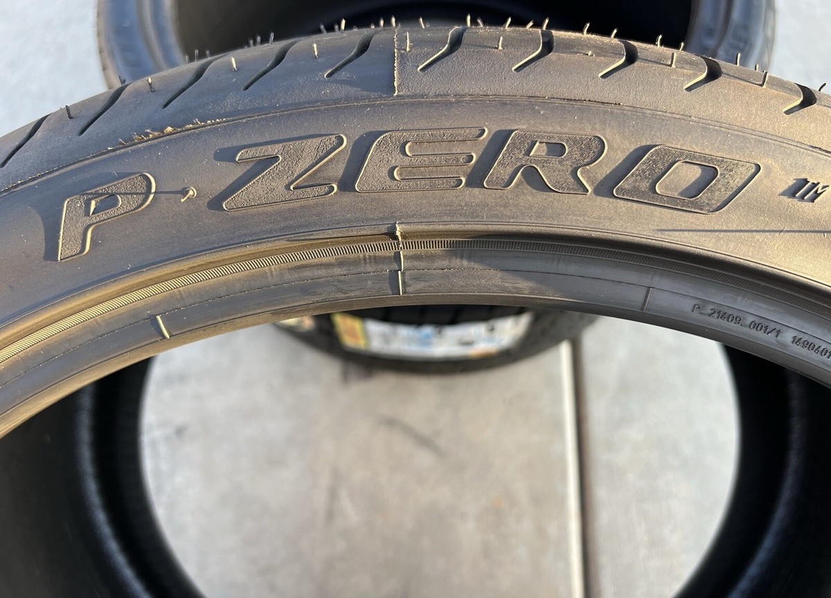 355/25R21 Pirelli P Zero L Lamborghini Aventador Summer Tires