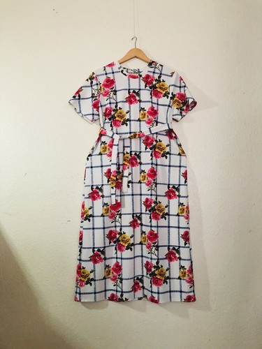 Maxi Dress  White Floral Stretchy Short Sleeves Size M - Picture 8 of 12