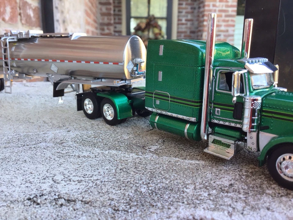 1:64 DCP 389Peterbilt Midroof W/Brenner Tanker FiganBaum Trans. - Image 3 of 4