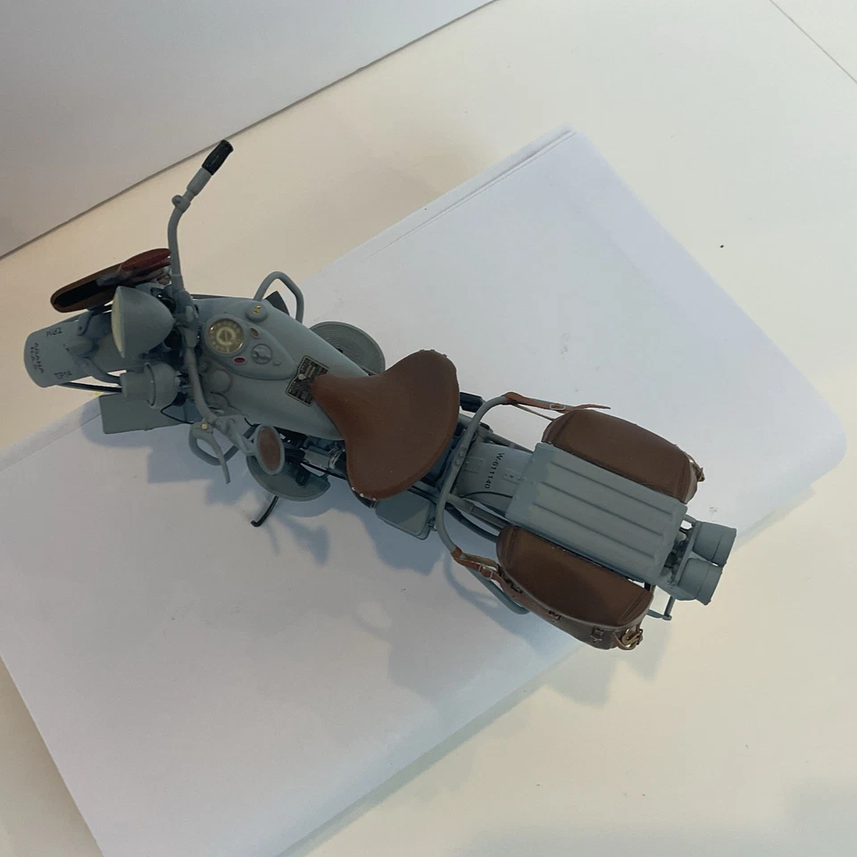 RARE Franklin Mint 1944 Harley-Davidson Navy Motorcycle 1:10 Scale Inv. #0348/5k - Image 4 of 4