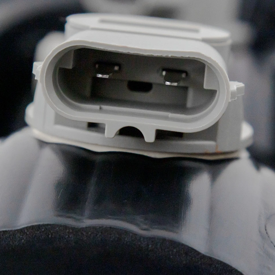 Luz trasera para Mazda Tribute 2001-2004 montaje del lado del conductor Foto 2 de 4