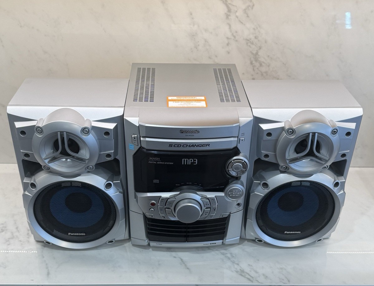 Panasonic SA-AK220 Stereo System 5 CD Changer duo Cassette with