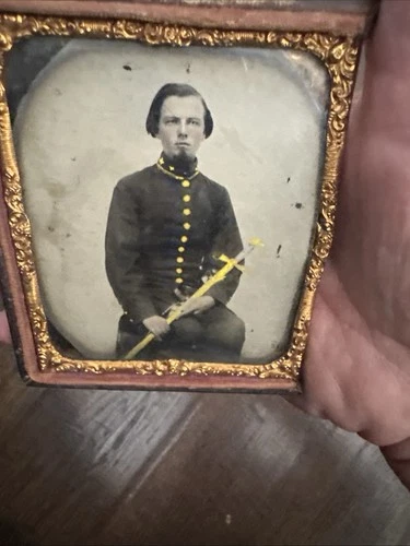 Union Officer  with Sword Civil War 1860 antique Photo  good condition